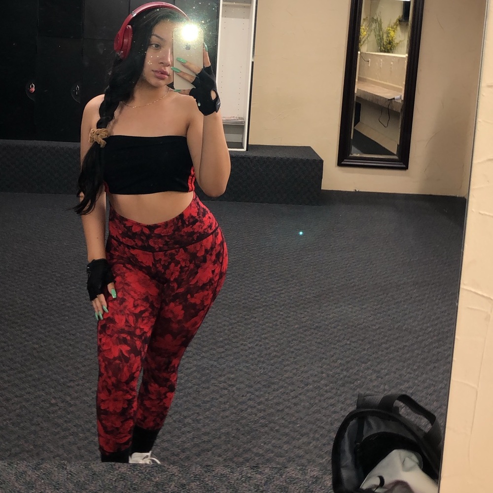 Red Lululemon Leggings ❤️